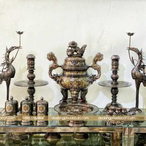 Bộ Đồ Thờ Đầy Đủ Bằng Đồng Đỏ Khảm Ngũ Sắc Cao 60cm