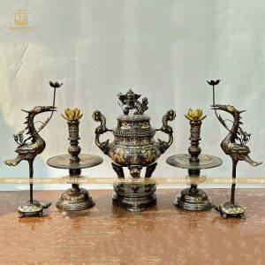 Bộ đồ thờ Ngũ sự bằng đồng khảm tam khí