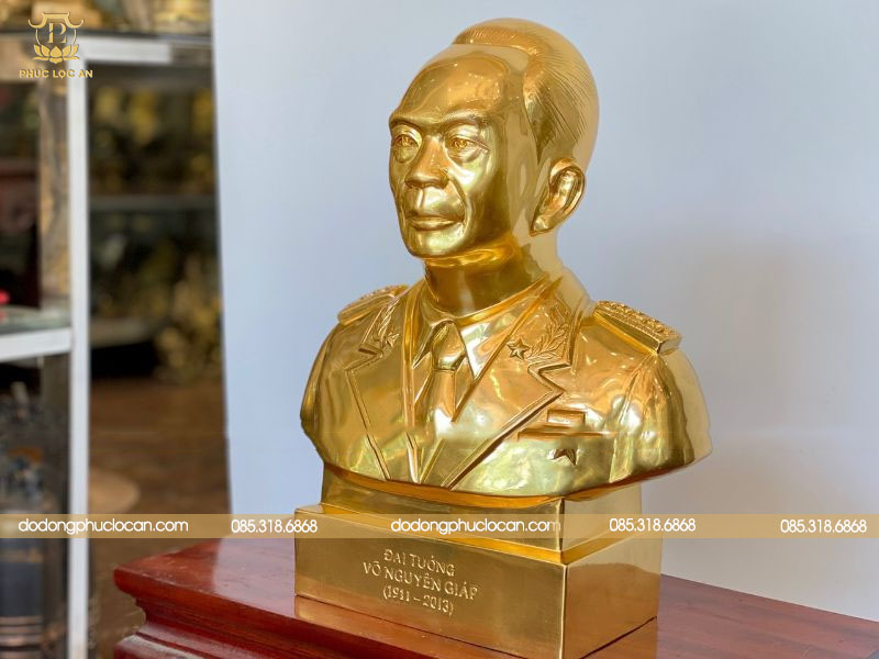 Tượng Bán thân Đại tướng Võ Nguyên Giáp bằng đồng dát vàng 9999 - Phúc Lộc An