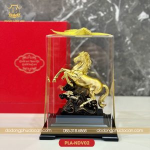 tuong ngua ma dao thanh cong dat vang 24k 414 4