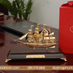 mo hinh thuyen buom ma vang 24k qua bieu sep doi tac qua tet 2026 583 1