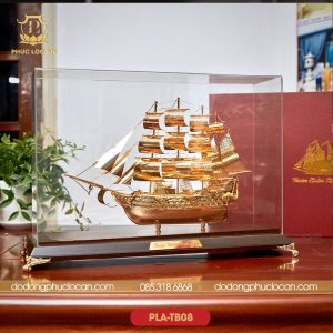 Thuận Buồm Xuôi Gió dát vàng 24K
