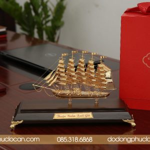 mo hinh thuyen buom ma vang 24k qua bieu sep doi tac qua tet 2026 583